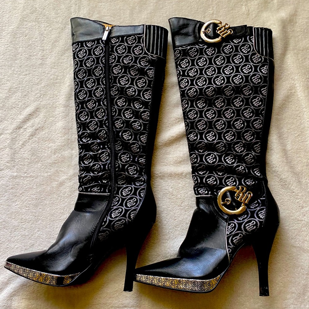 Rocaewear Boots